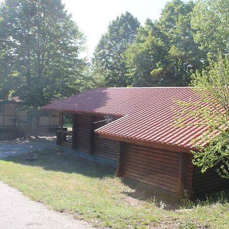 מלון La Caniza Aldea Guntin Camping Caniza מראה חיצוני תמונה
