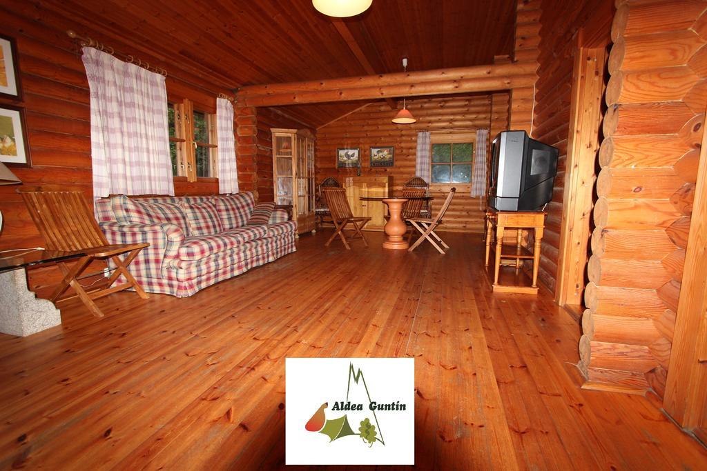 מלון La Caniza Aldea Guntin Camping Caniza מראה חיצוני תמונה